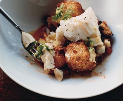 [Cod w mussels chorizo fried croutons and saffron mayo]